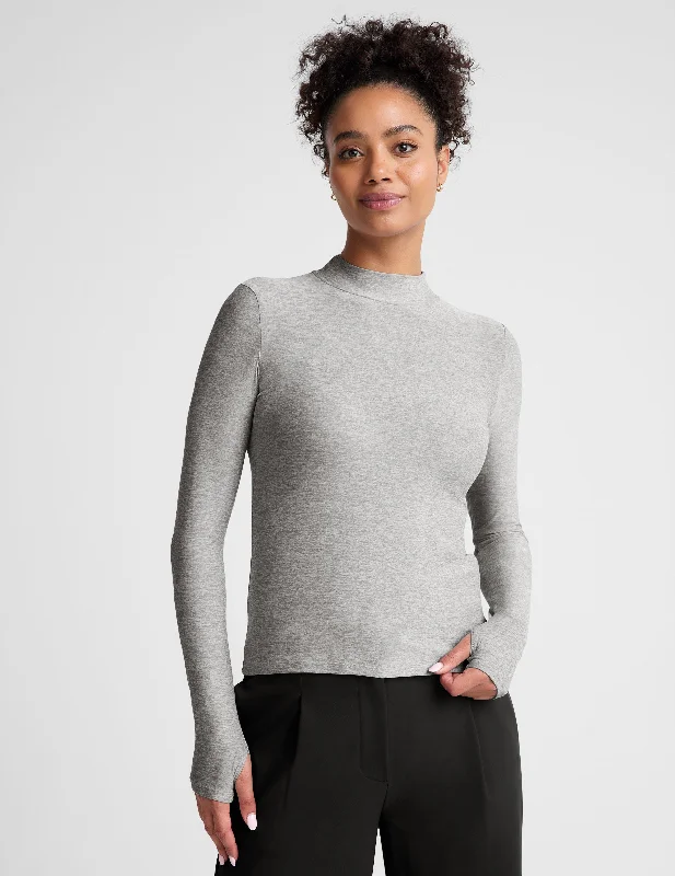 Featherweight Moving On Pullover